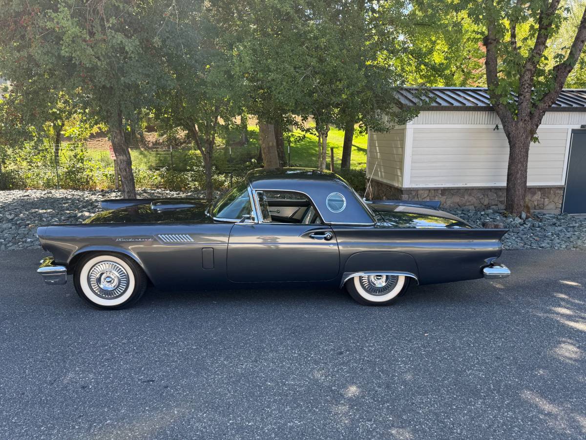 Ford-thunderbird-convertible-1957-19
