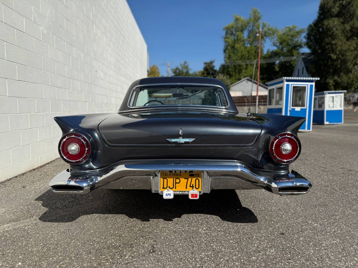 Ford-thunderbird-convertible-1957-2