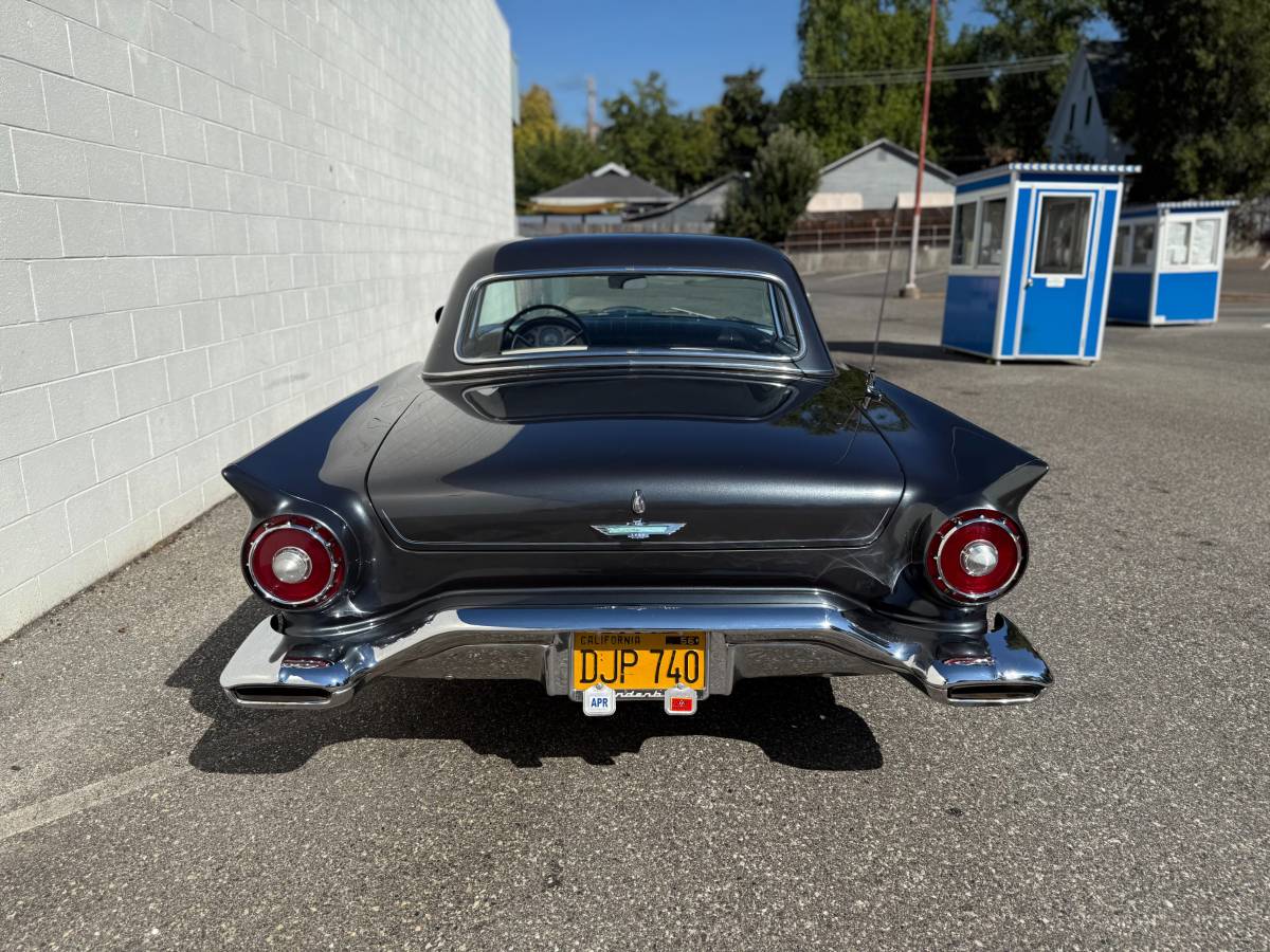 Ford-thunderbird-convertible-1957-22