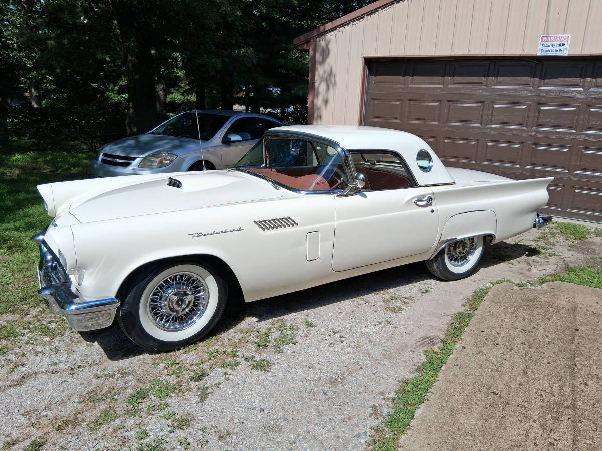 Ford-thunderbird-convertible-1957-white