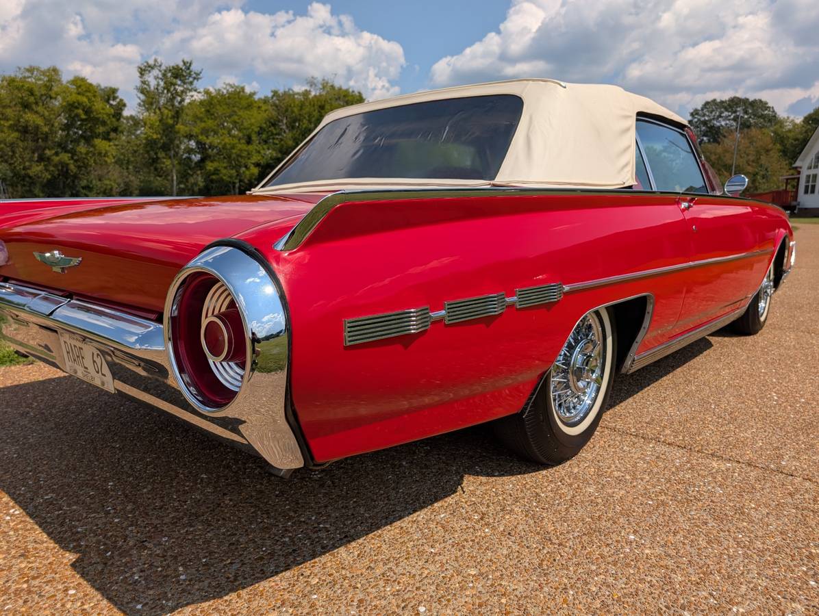 Ford-thunderbird-convertible-1962-red-8