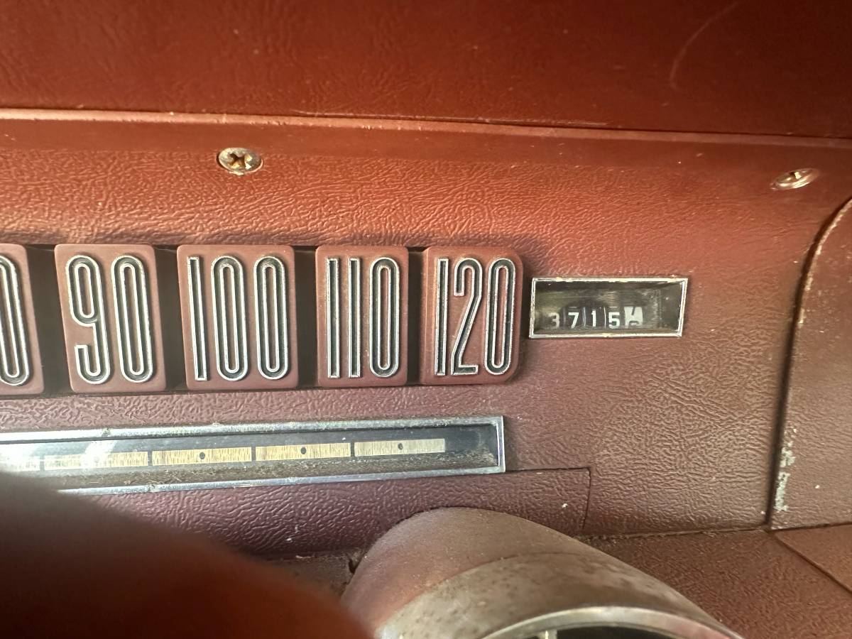Ford-thunderbird-coupe-1966-brown-11
