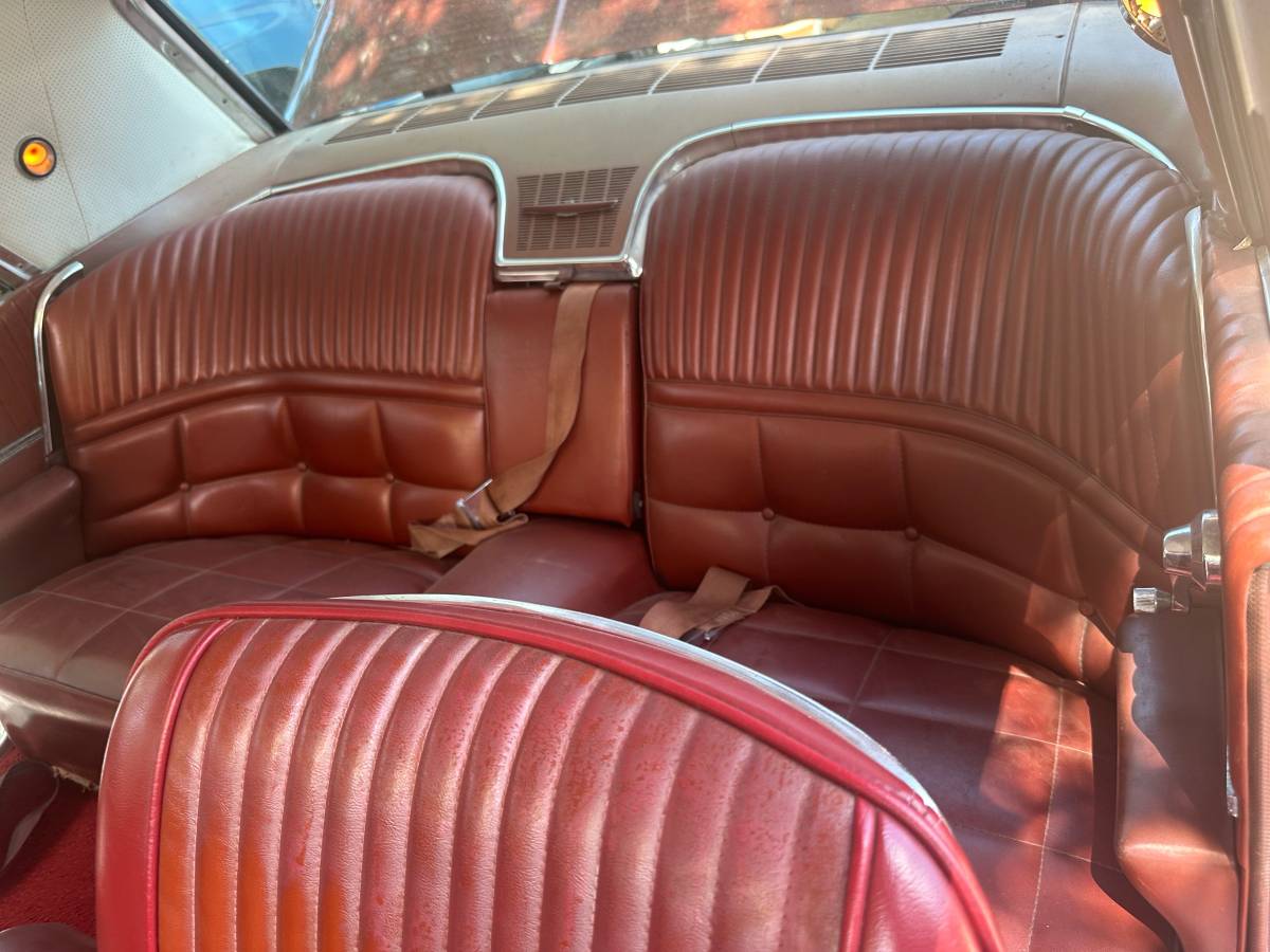Ford-thunderbird-coupe-1966-brown-8