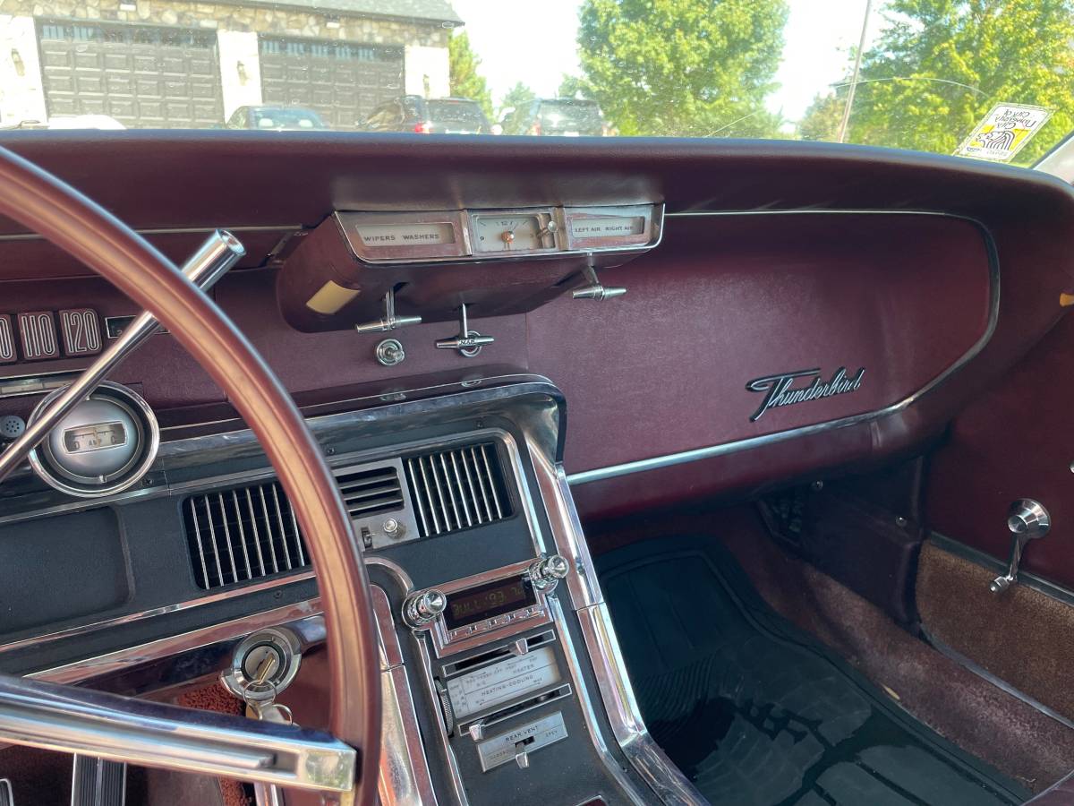 Ford-thunderbird-coupe-1966-red-12