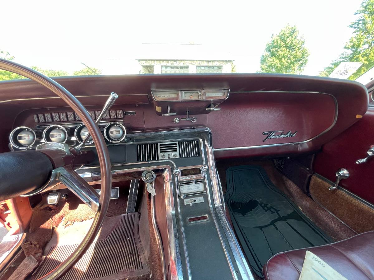 Ford-thunderbird-coupe-1966-red-13