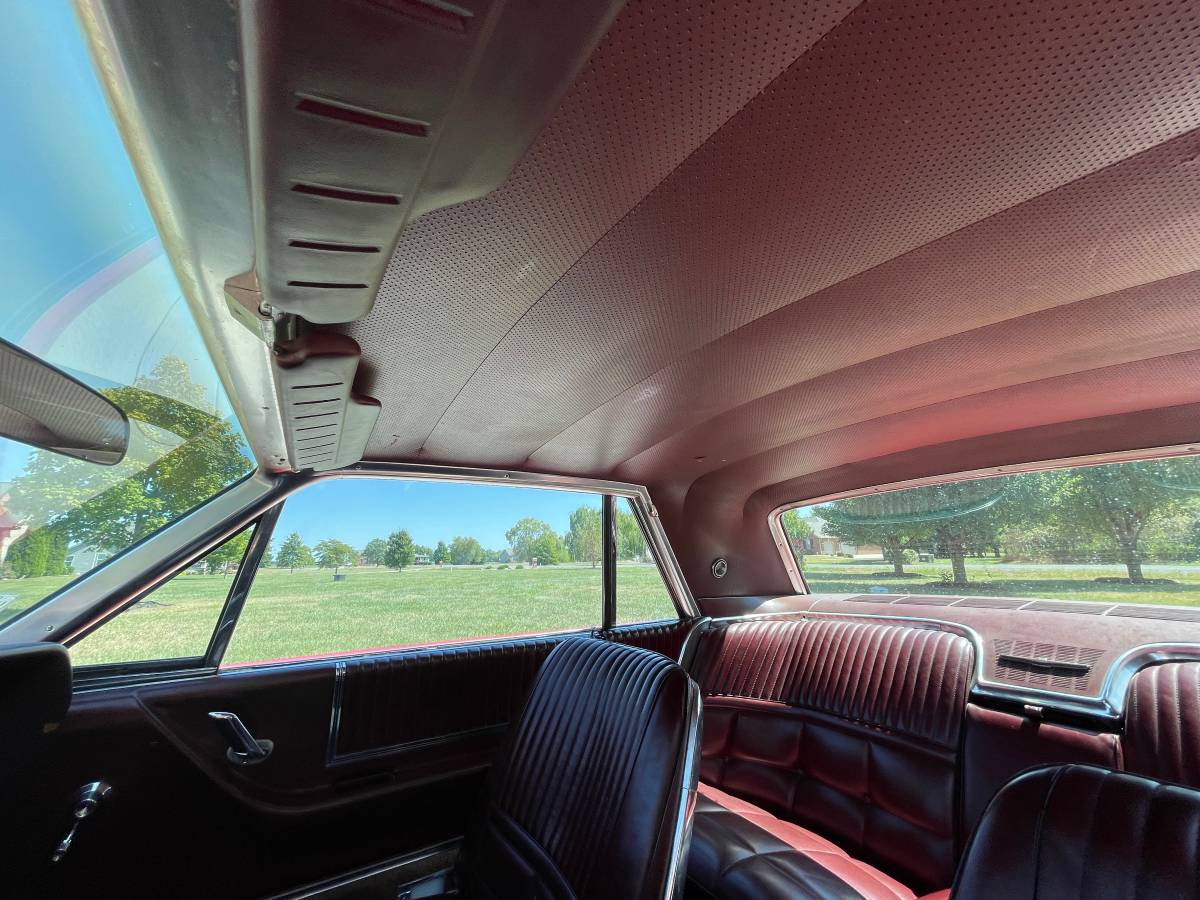 Ford-thunderbird-coupe-1966-red-14