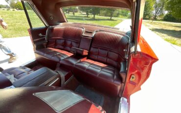Ford-thunderbird-coupe-1966-red-16
