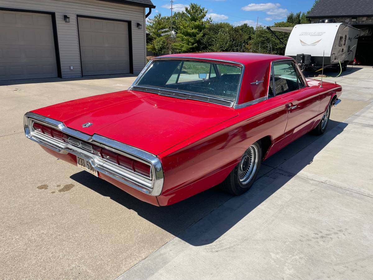 Ford-thunderbird-coupe-1966-red-3