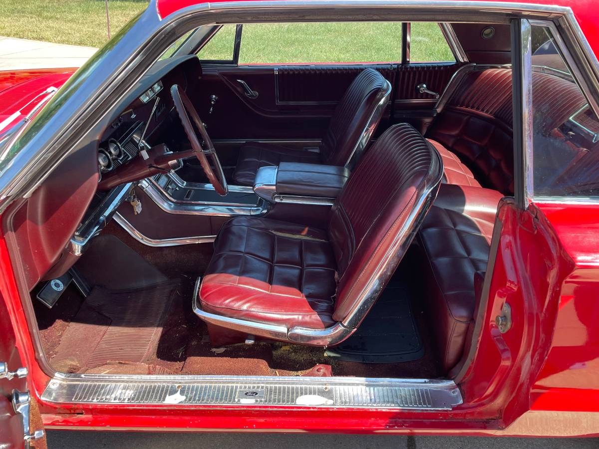 Ford-thunderbird-coupe-1966-red-5
