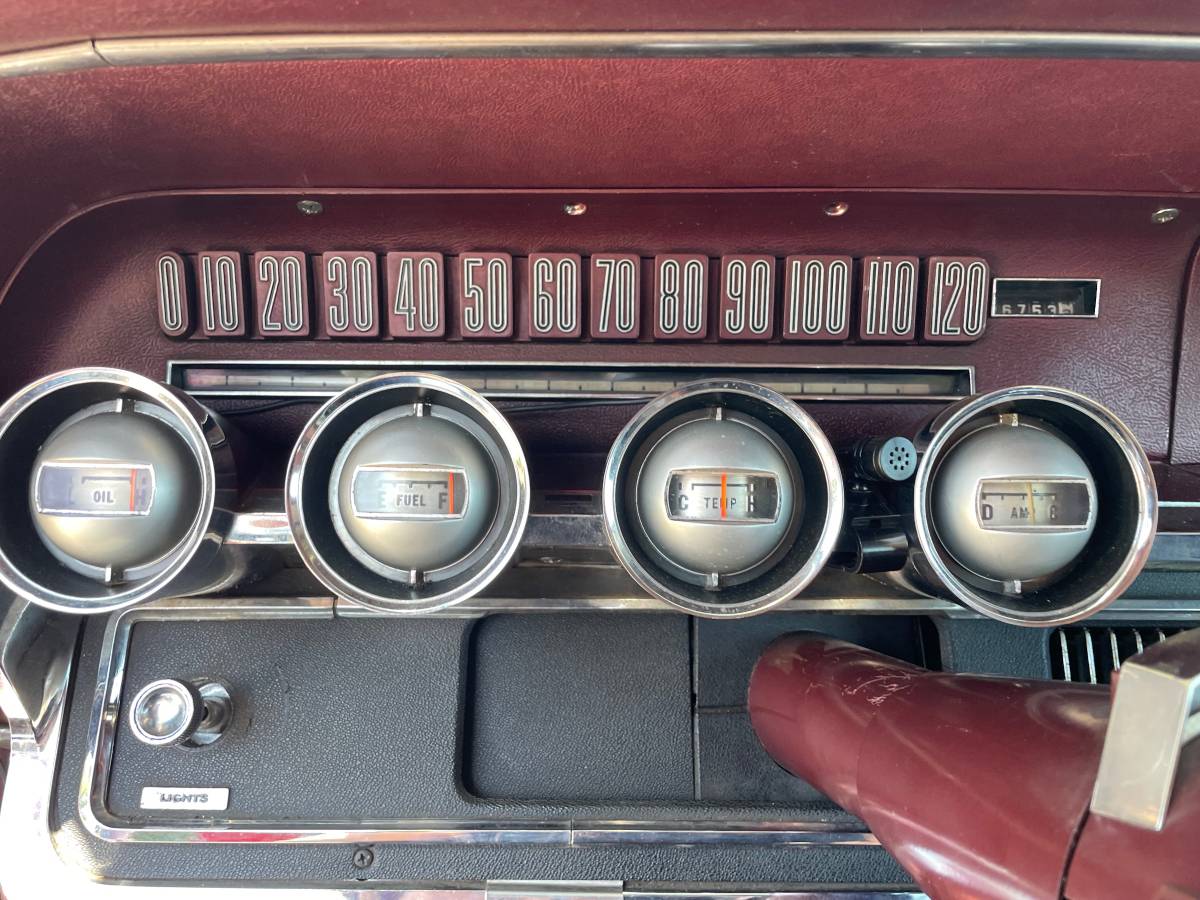 Ford-thunderbird-coupe-1966-red-6