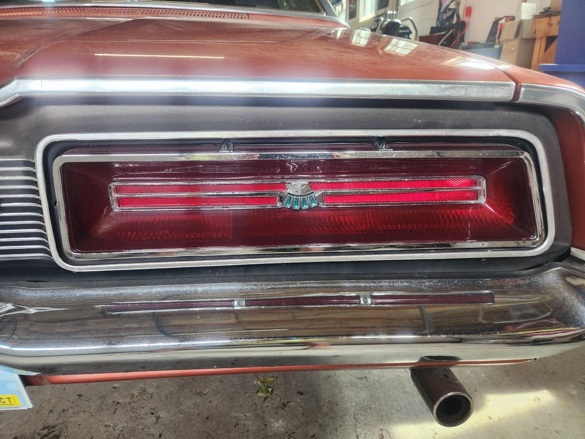 Ford-thunderbird-coupe-1969-red-10
