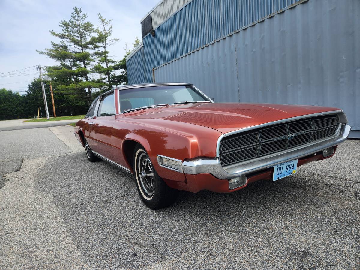 Ford-thunderbird-coupe-1969-red-12