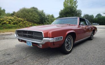Ford-thunderbird-coupe-1969-red