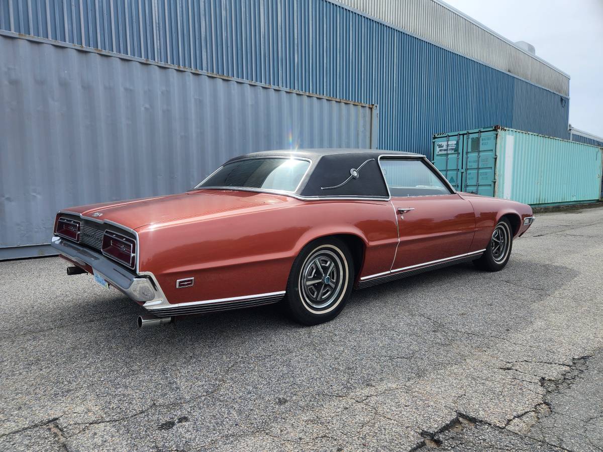 Ford-thunderbird-coupe-1969-red-4