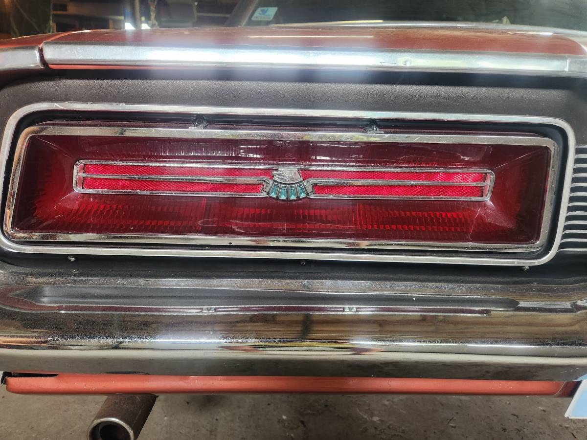 Ford-thunderbird-coupe-1969-red-8