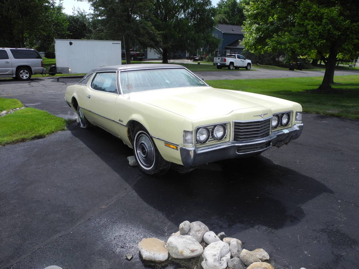Ford-thunderbird-coupe-1972-yellow-2