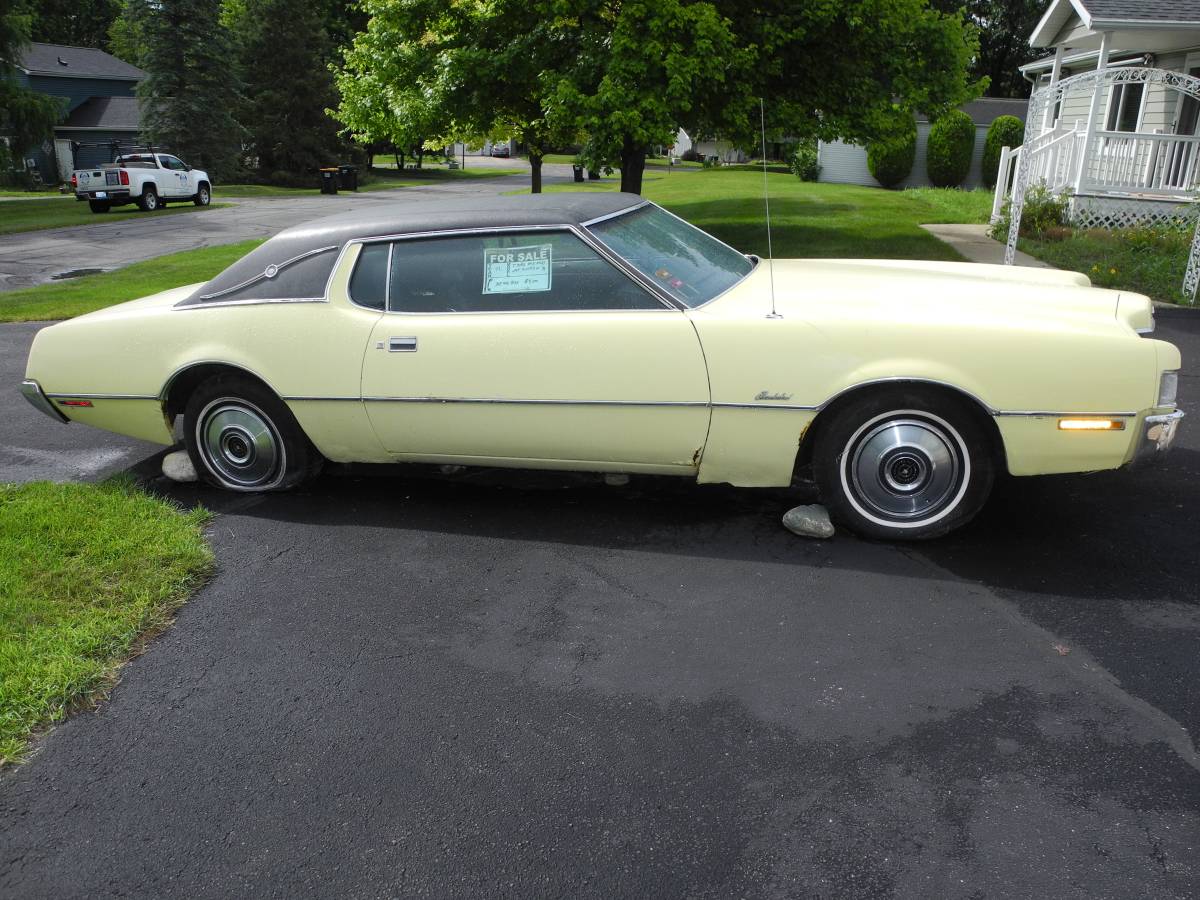 Ford-thunderbird-coupe-1972-yellow-5