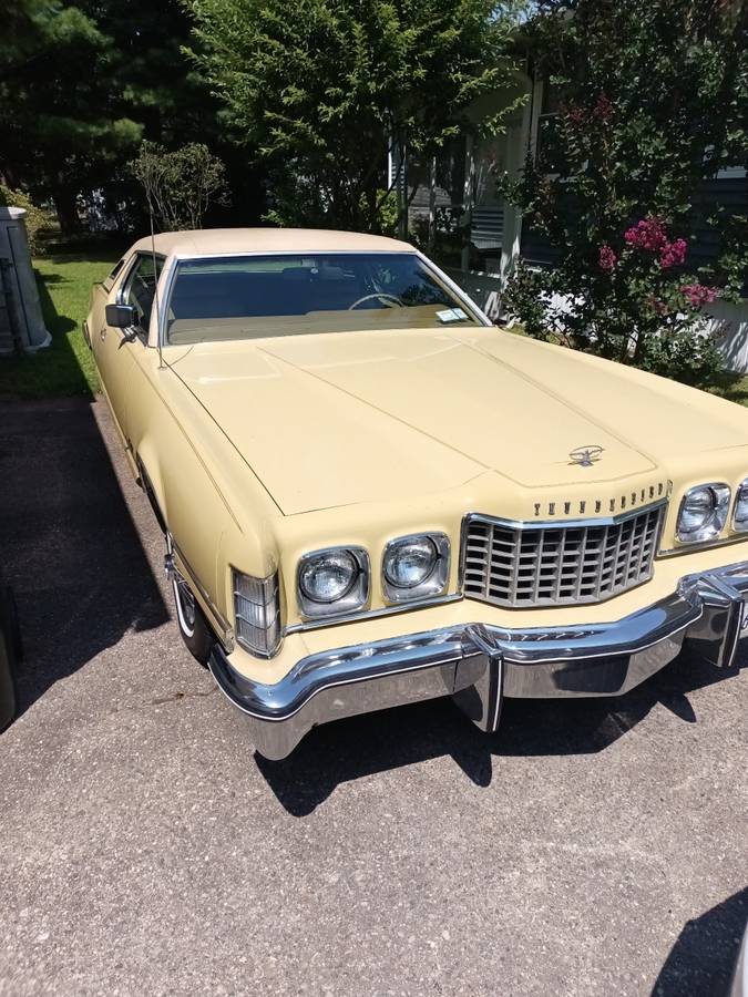 Ford-thunderbird-coupe-1974-yellow-1