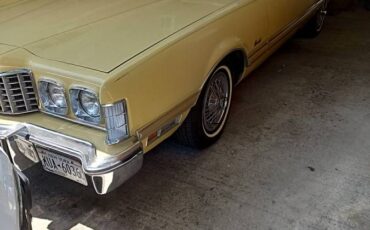 Ford-thunderbird-coupe-1974-yellow-2
