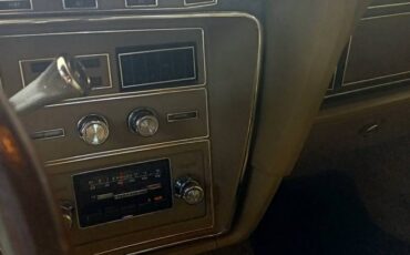 Ford-thunderbird-coupe-1974-yellow-9