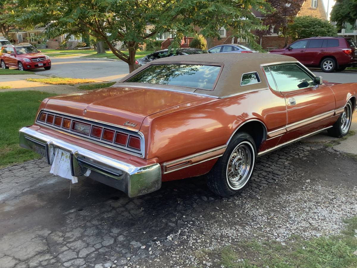 Ford-thunderbird-coupe-1976-2