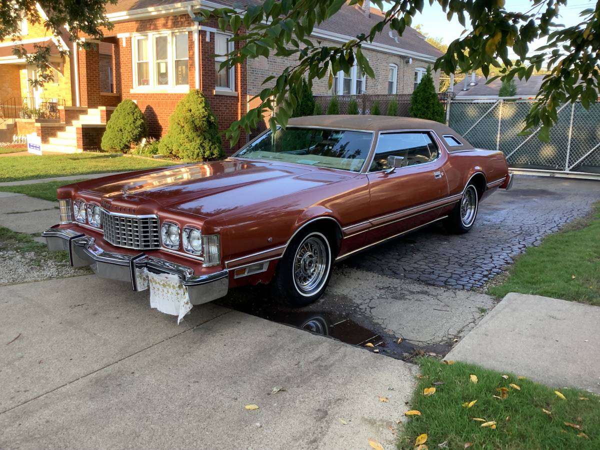Ford-thunderbird-coupe-1976-3