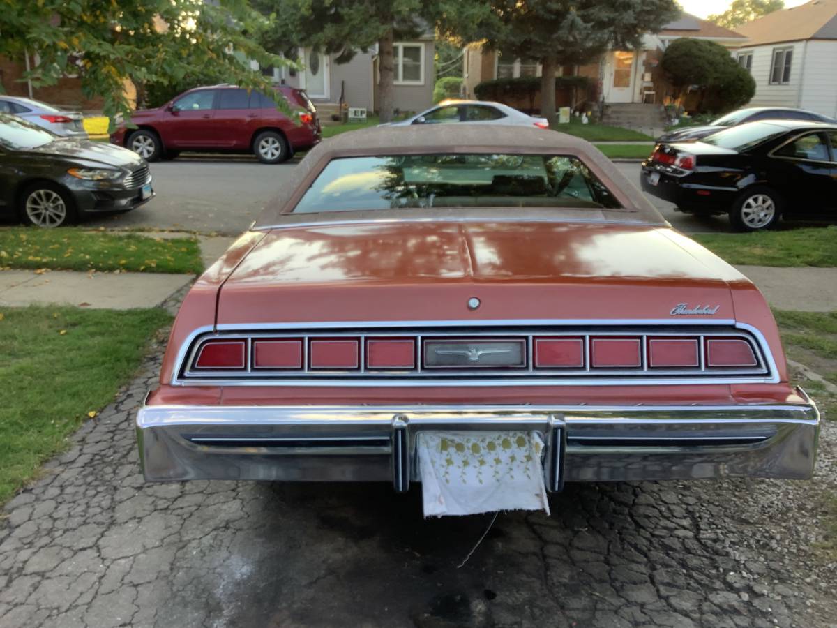 Ford-thunderbird-coupe-1976-5