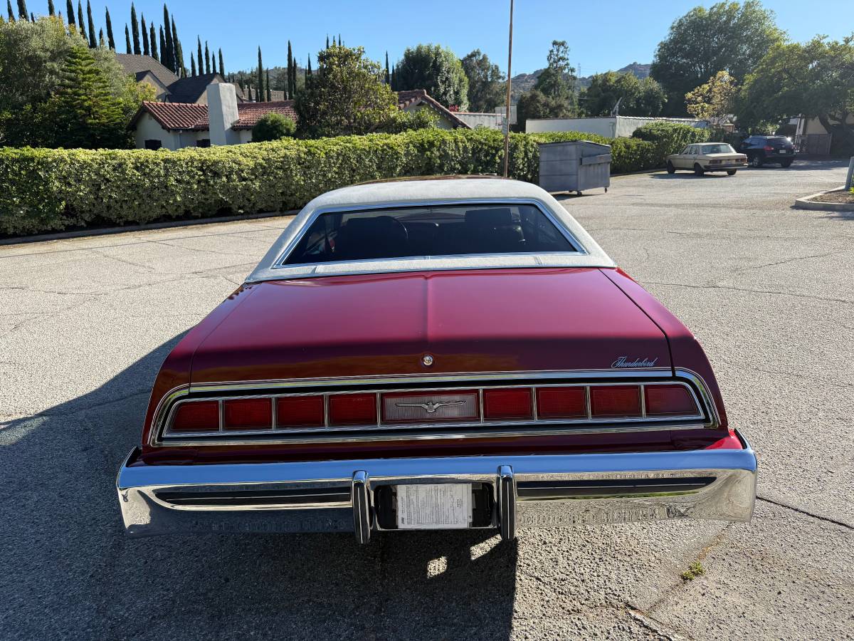 Ford-thunderbird-coupe-1976-red-21