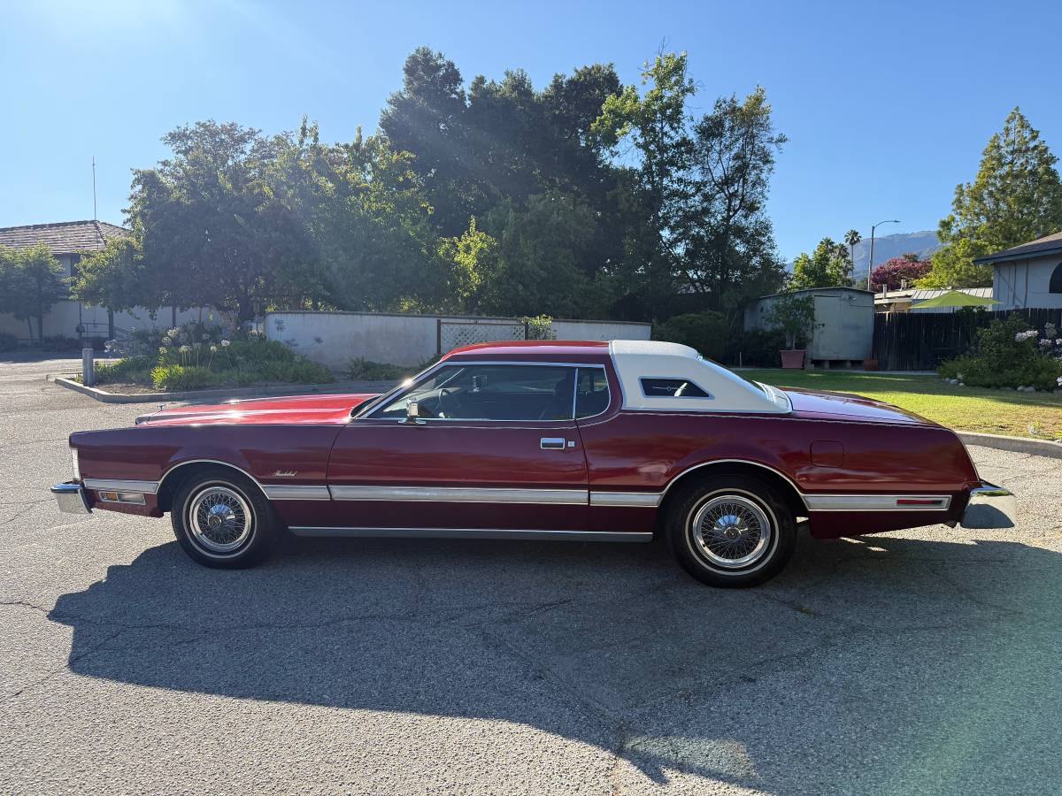 Ford-thunderbird-coupe-1976-red-22