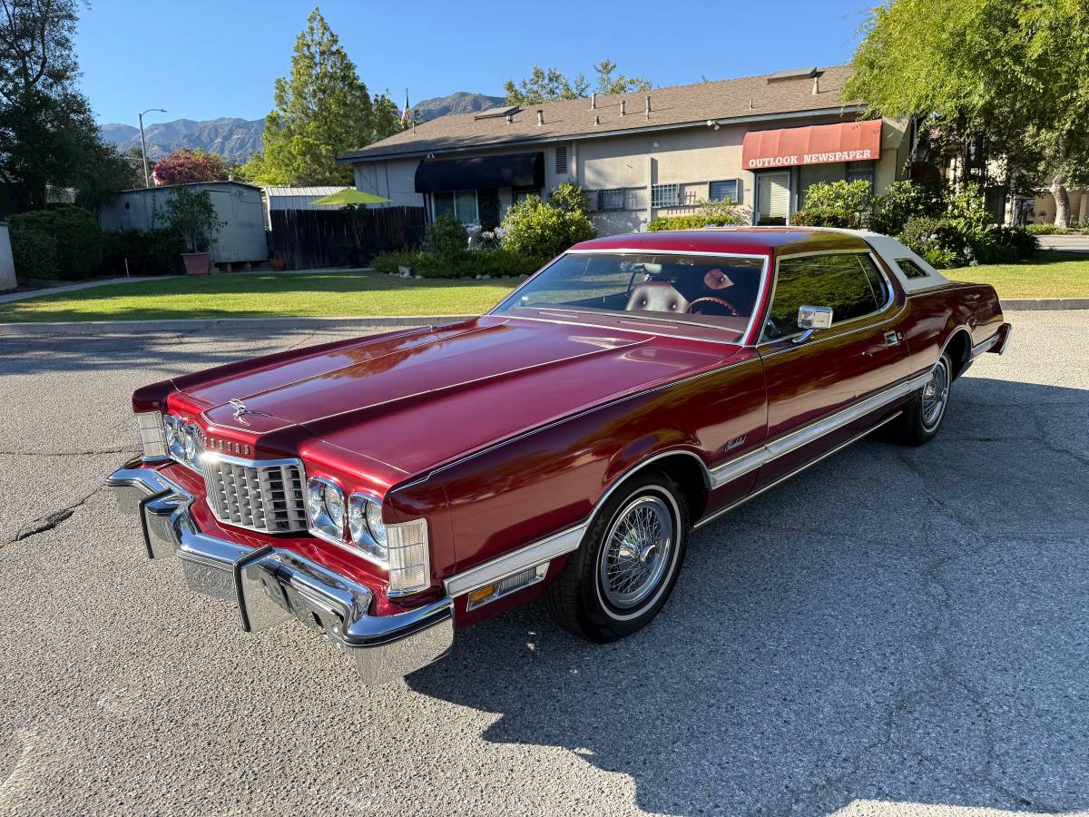 Ford-thunderbird-coupe-1976-red-3