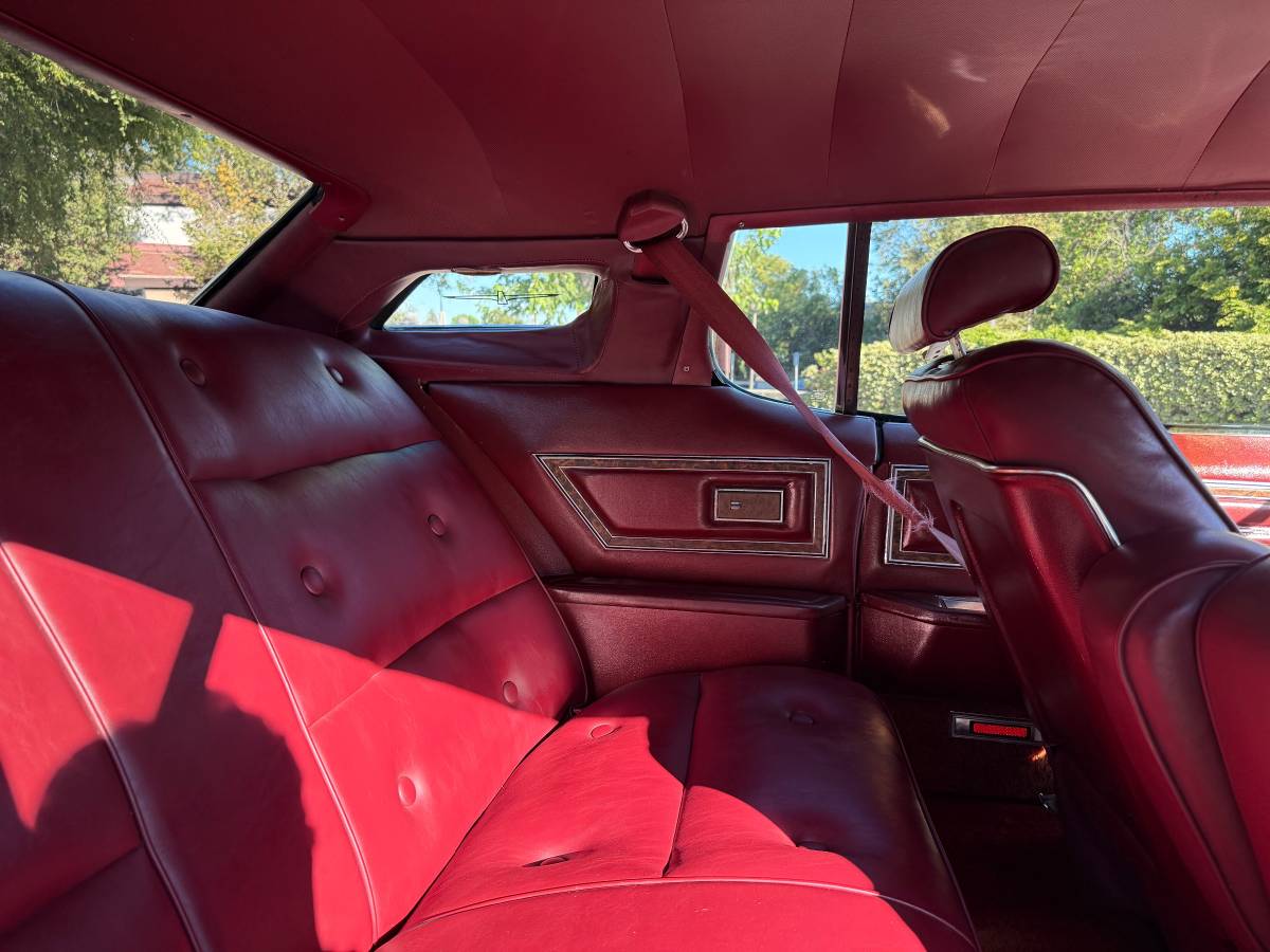 Ford-thunderbird-coupe-1976-red-5