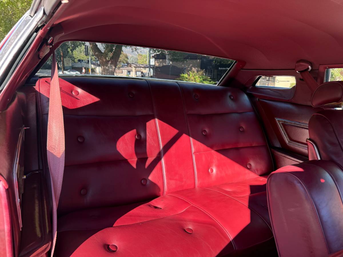 Ford-thunderbird-coupe-1976-red-6