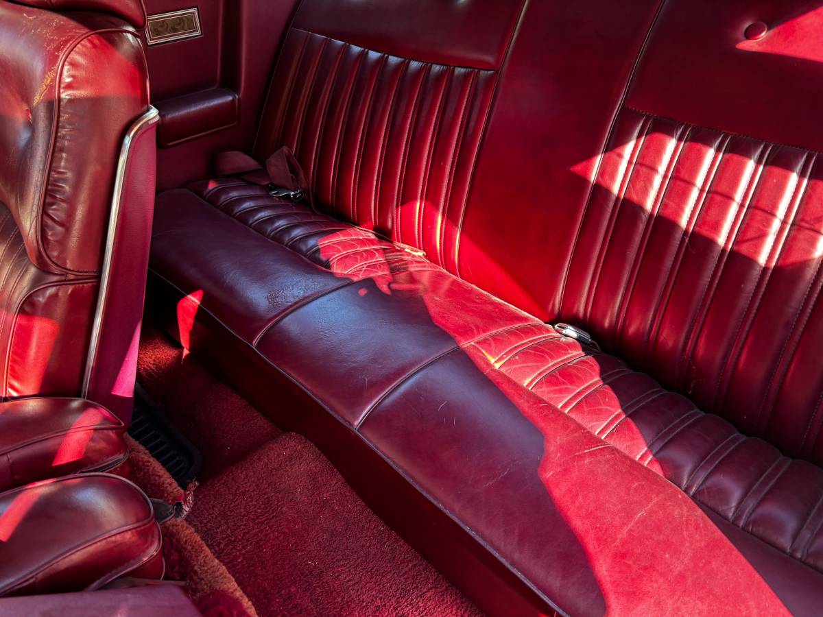 Ford-thunderbird-coupe-1977-white-2