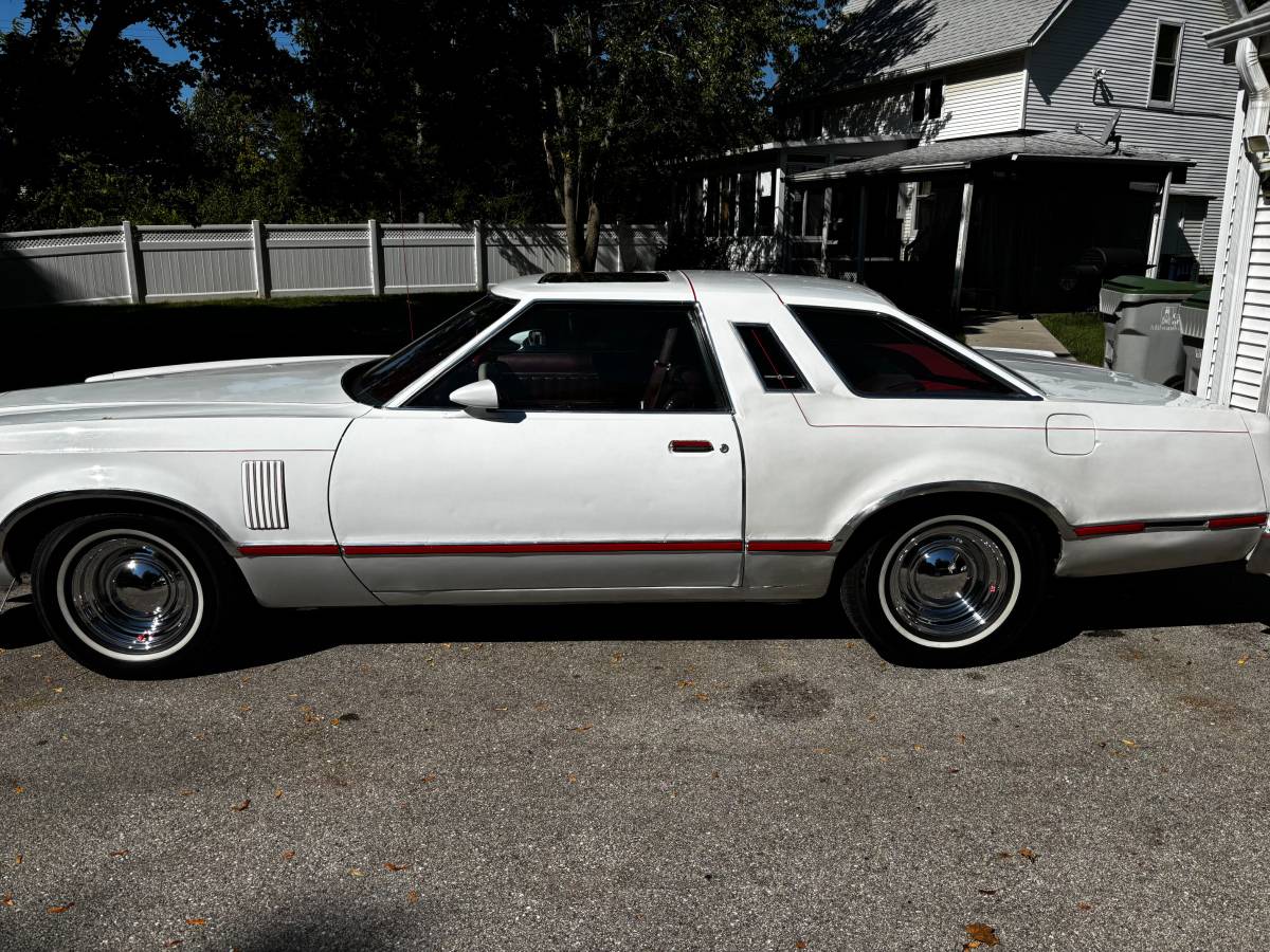 Ford-thunderbird-coupe-1977-white-4