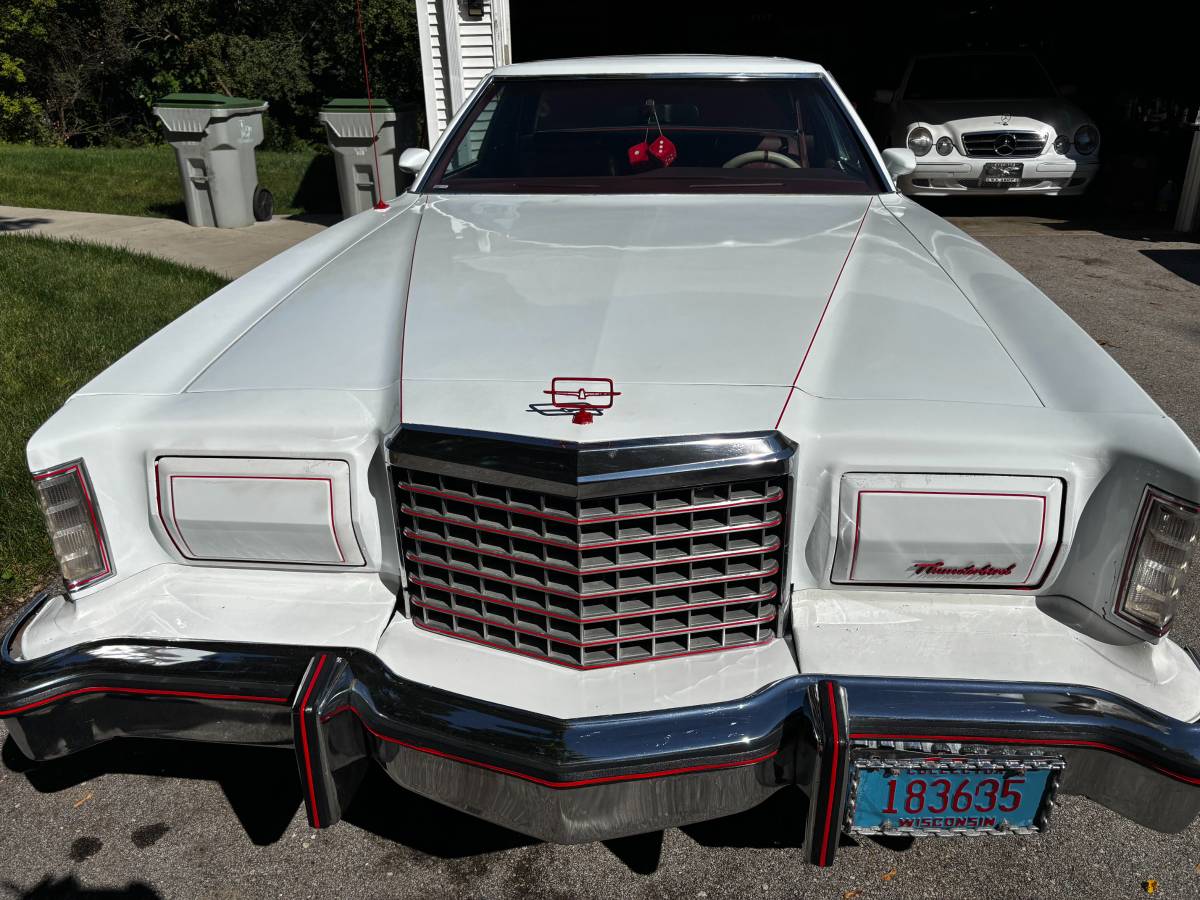 Ford-thunderbird-coupe-1977-white-5