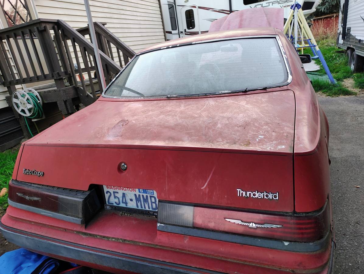 Ford-thunderbird-coupe-1986-red-7