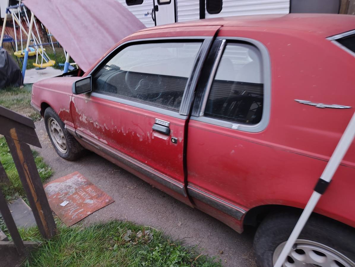Ford-thunderbird-coupe-1986-red-9
