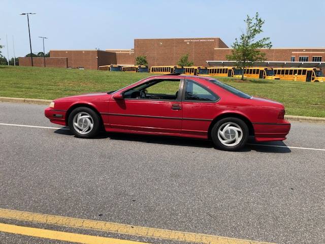 Ford-thunderbird-coupe-1992-red