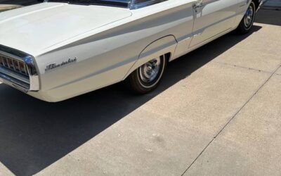 Ford thunderbird landau 1965