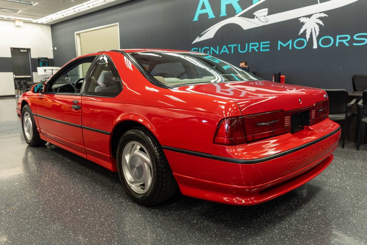 Ford-thunderbird-sc-1989-red-6