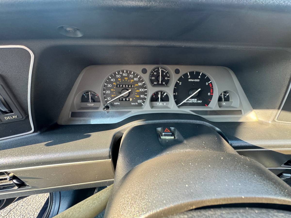 Ford-thunderbird-supercoupe-1988-blue-4