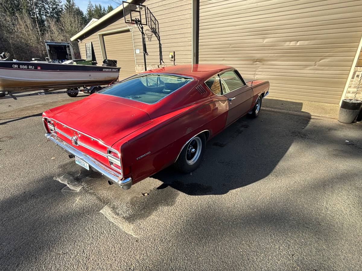 Ford-torino-gt-1968-2
