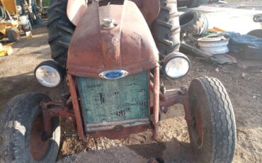 Ford-tractor-trailer-1900-custom-1