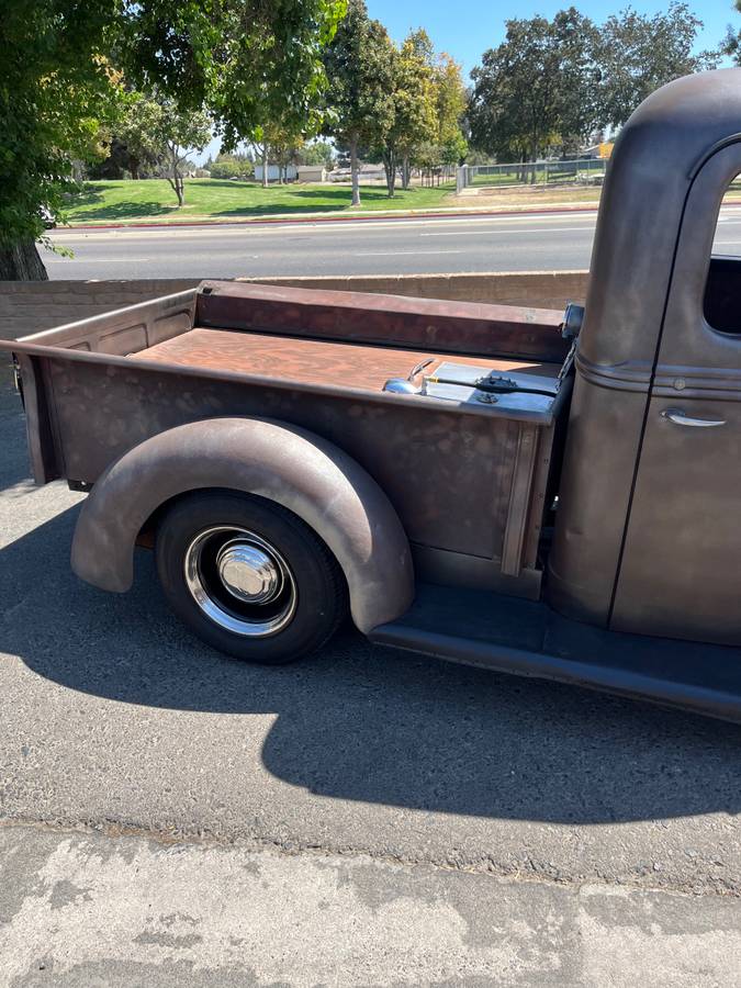 Ford-truck-1938-brown-4