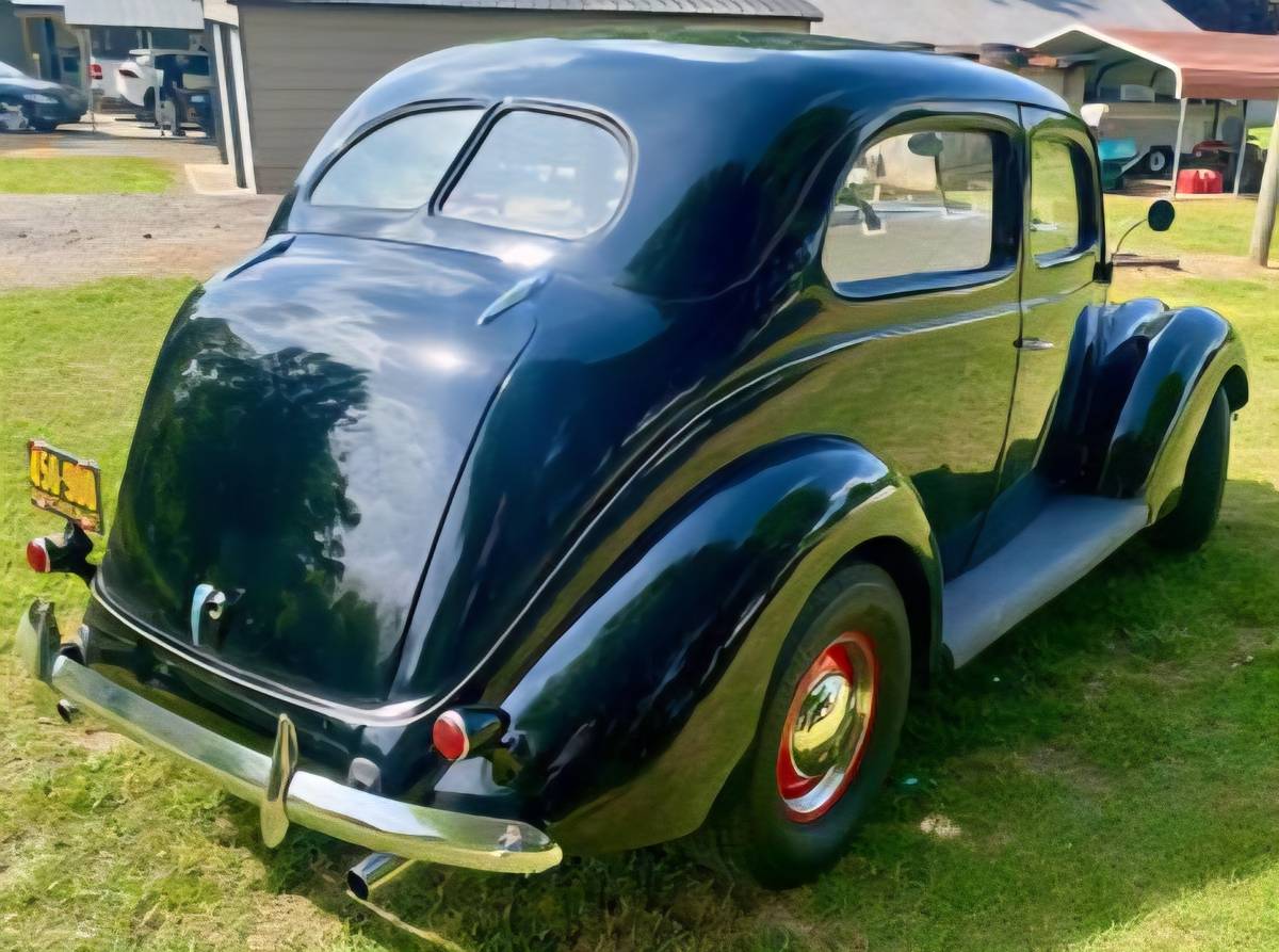 Ford-tudor-1937-black-4