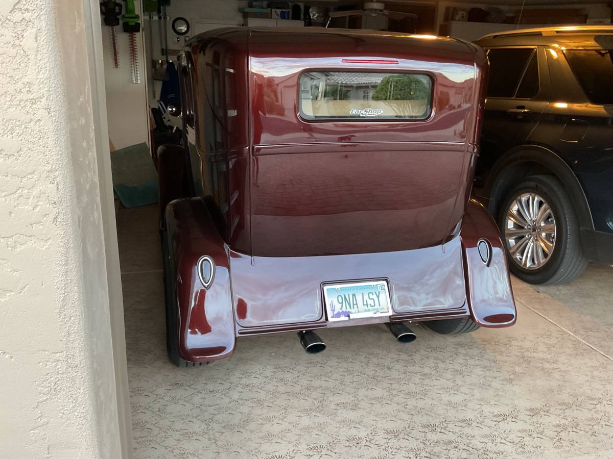 Ford-tudor-sedan-1929-brown-1