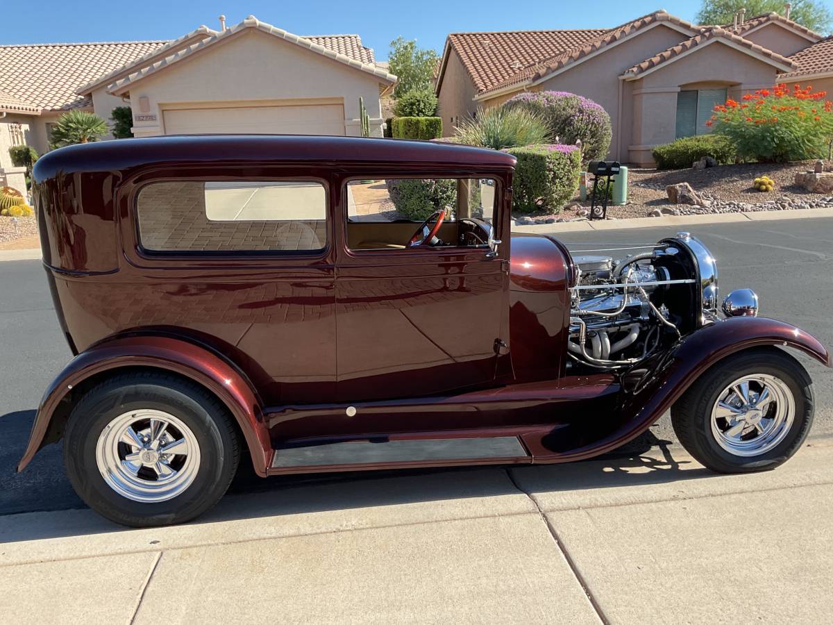 Ford-tudor-sedan-1929-brown-8