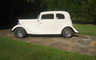 Ford-victoria-1933-white-12