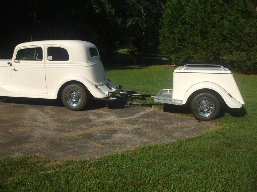 Ford-victoria-1933-white-16