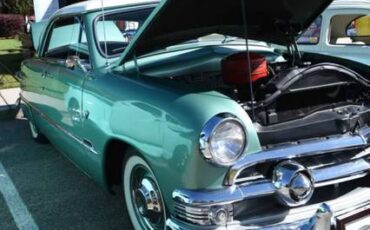 Ford-victoria-1951-green-1